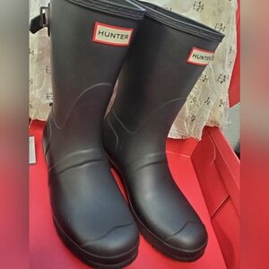 Hunter Womens Short, Rain Boots 11" Shaft Height, Black 100% Waterproof SIZE 10